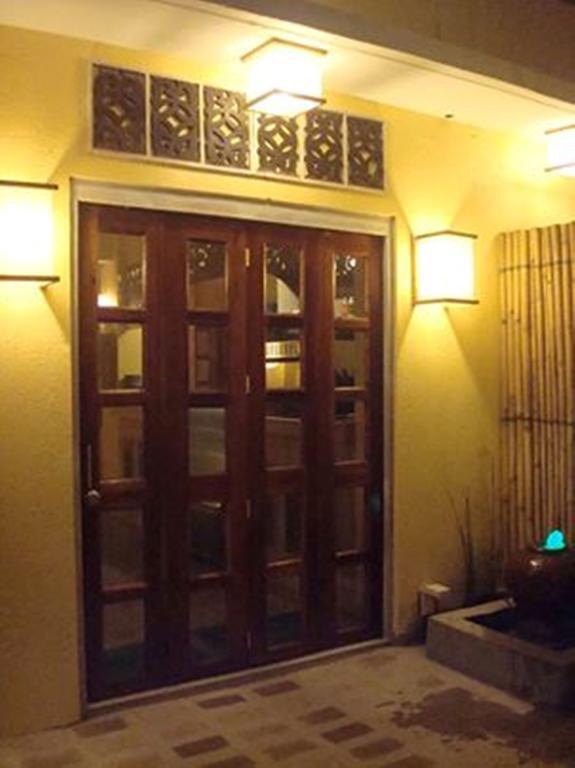 Sun Villa Beachfront Resort & Spa Balabag  Bagian luar foto