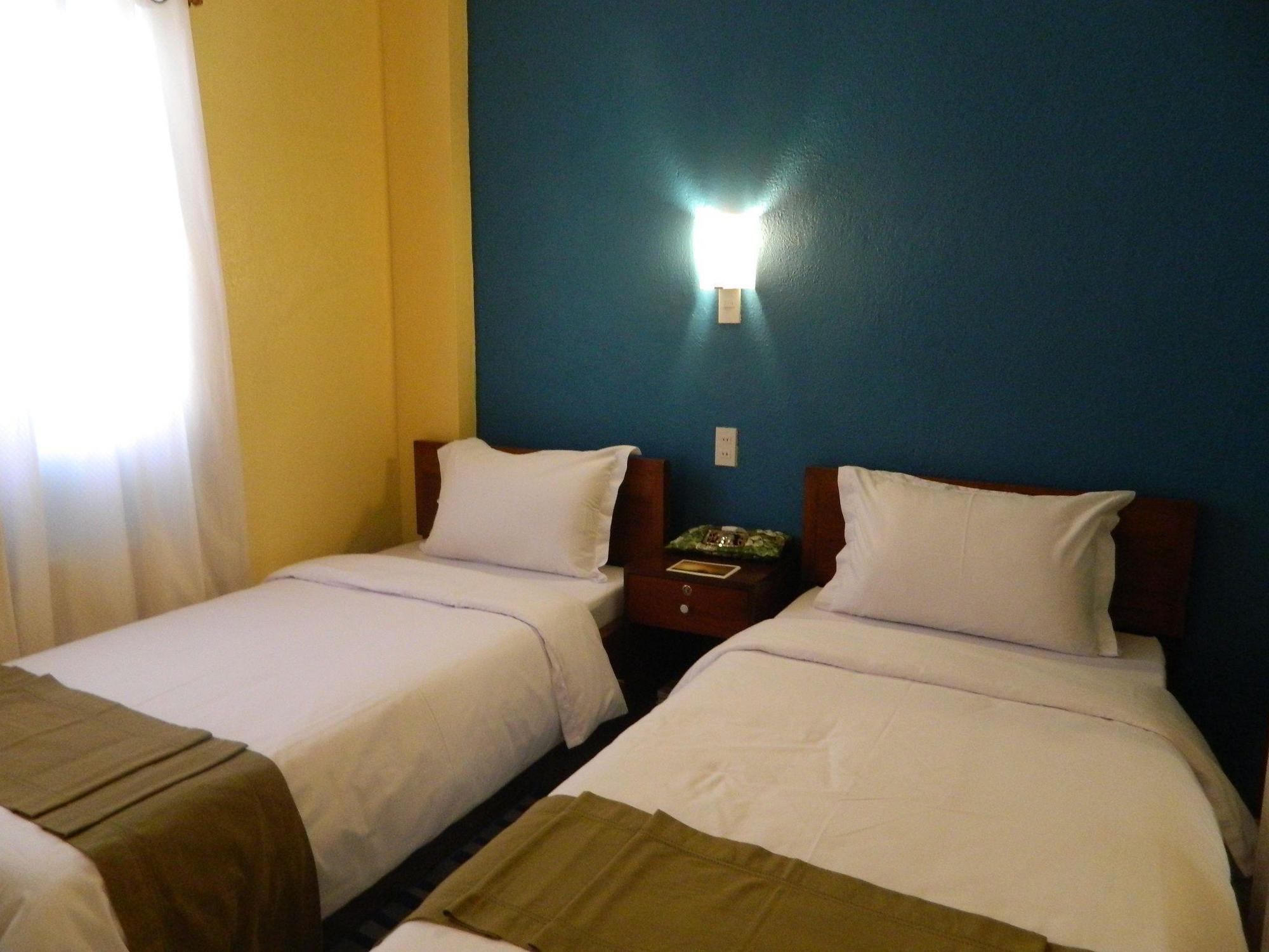 Sun Villa Beachfront Resort & Spa Balabag  Bagian luar foto
