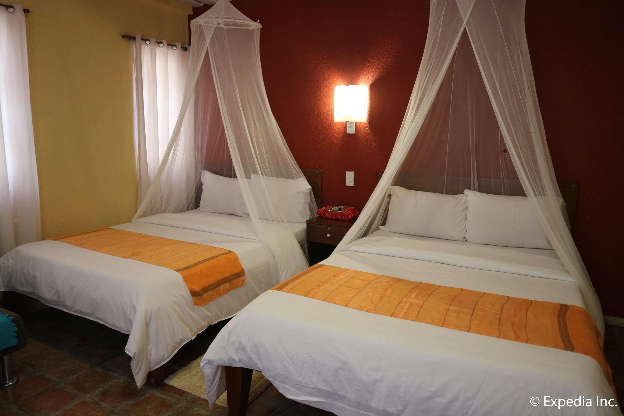 Sun Villa Beachfront Resort & Spa Balabag  Bagian luar foto