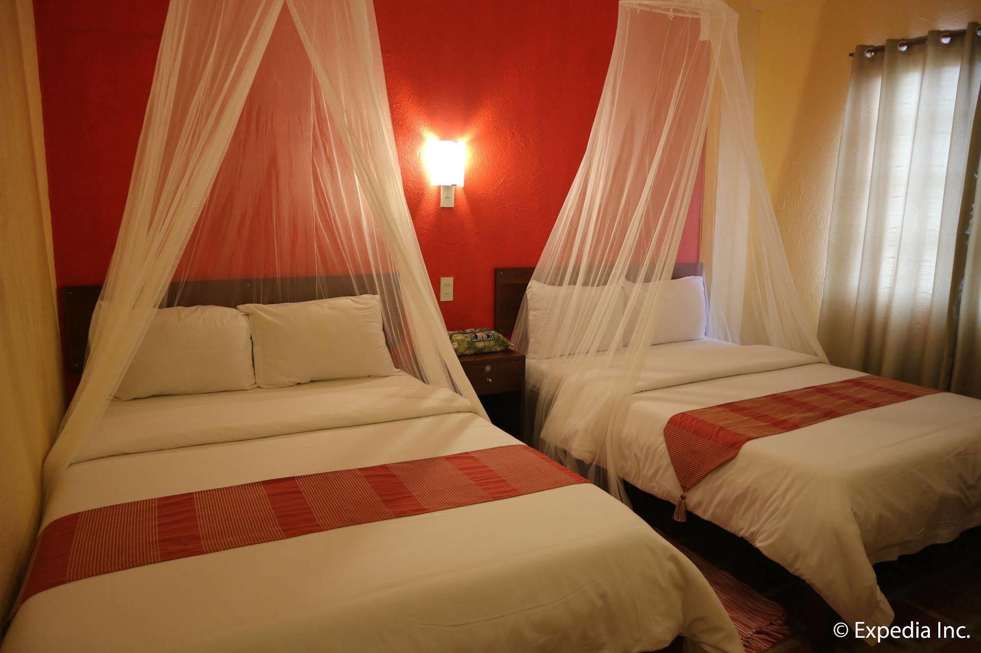 Sun Villa Beachfront Resort & Spa Balabag  Bagian luar foto